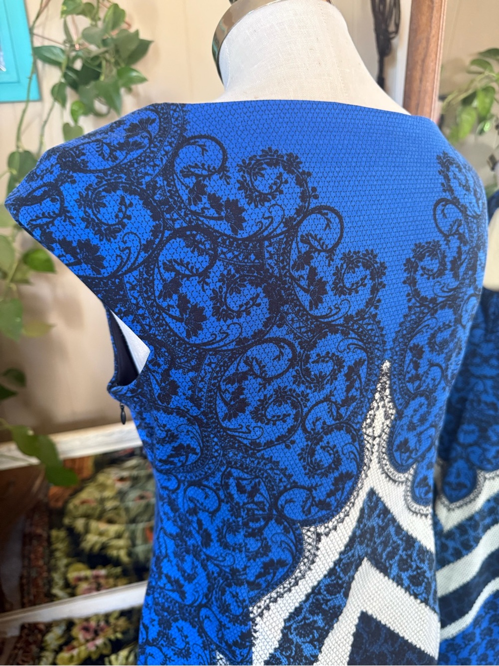 London Style Collection Geometric Lace Print Cap Sleeve Sheath Dress Size 12 - Picture 6 of 12